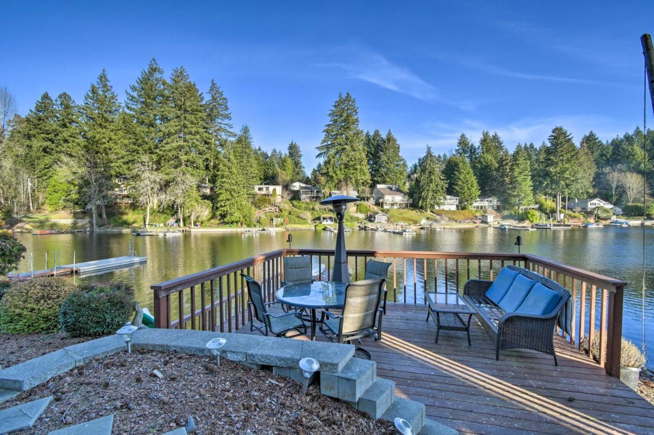 The Peacock House - Waterfront Home With Hot Tub! أولمبيا المظهر الخارجي الصورة